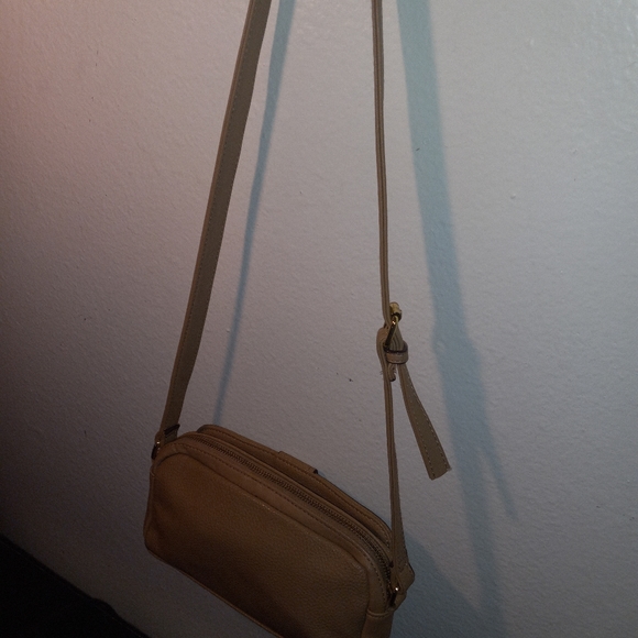 Tutilo Tan Leather Crossbody Shoulderbag - Picture 4 of 7
